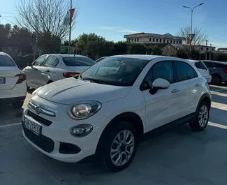 租车 Fiat 500X #11589 Automatic 在 地拉那机场，配备 1.3L 发动机 ➤ 来自 马伦伦 在阿尔巴尼亚。