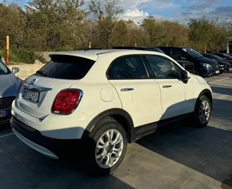 Fiat 500X 租赁。在 在阿尔巴尼亚 出租的 舒适性, 高级, 交叉 汽车 ✓ Without Deposit ✓ 提供 TPL, CDW, FDW, Theft, Abroad, Young 保险选项。