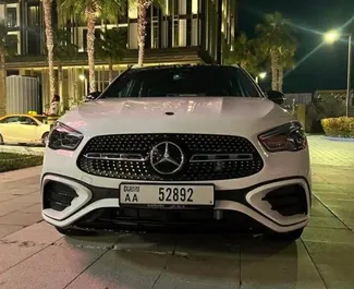 Mercedes-Benz GLA220 2023 在 在迪拜 可租赁，具有 unlimited 里程限制。