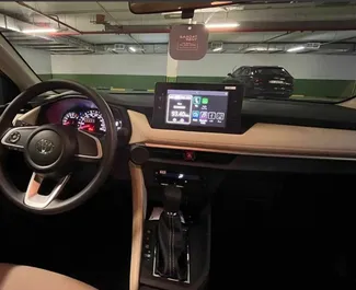 Toyota Yaris Ativ 租赁。在 阿联酋 出租的 经济, 舒适性 汽车 ✓ Deposit of 700 AED ✓ 提供 TPL, SCDW 保险选项。