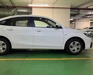 租车 Toyota Yaris Ativ #11650 Automatic 在 在迪拜，配备 1.2L 发动机 ➤ 来自 穆罕默德 阿联酋。