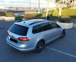 Volkswagen Golf Variant 租赁。在 在西班牙 出租的 经济, 舒适性 汽车 ✓ Deposit of 400 EUR ✓ 提供 TPL 保险选项。