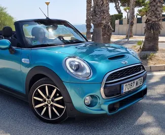 租赁 Mini Cooper Cabrio 的正面视图，在阿利坎特, 西班牙 ✓ 汽车编号 #11718。✓ Automatic 变速箱 ✓ 0 评论。