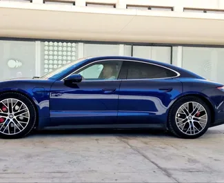 租车 Porsche Taycan Turbo-S #11723 Automatic 在 在阿利坎特，配备 L 发动机 ➤ 来自 叶夫赫尼娅 在西班牙。