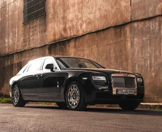 租赁 Rolls-Royce Ghost 的正面视图，在阿利坎特, 西班牙 ✓ 汽车编号 #11728。✓ Automatic 变速箱 ✓ 0 评论。
