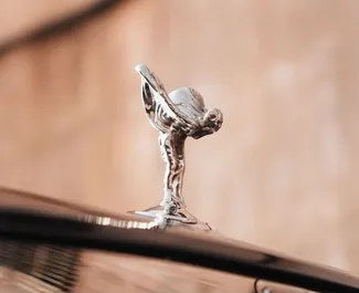 Rolls-Royce Ghost 租赁。在 在西班牙 出租的 高级, 豪华 汽车 ✓ Deposit of 5000 EUR ✓ 提供 TPL 保险选项。