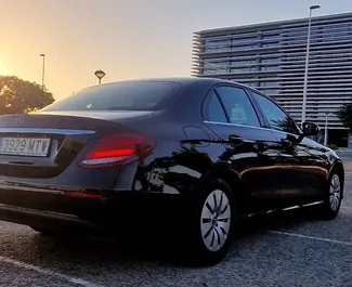 Mercedes-Benz E-Class 租赁。在 在西班牙 出租的 高级 汽车 ✓ Deposit of 1000 EUR ✓ 提供 TPL 保险选项。