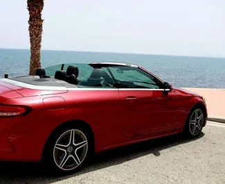 租赁 Mercedes-Benz C200 Cabrio 的正面视图，在阿利坎特, 西班牙 ✓ 汽车编号 #11742。✓ Automatic 变速箱 ✓ 0 评论。