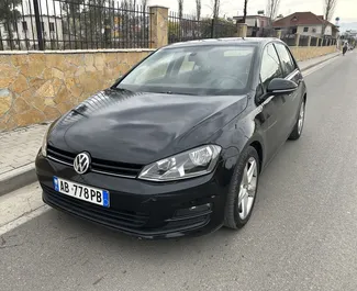 租赁 Volkswagen Golf 7 的正面视图，地拉那机场, 阿尔巴尼亚 ✓ 汽车编号 #11848。✓ Manual 变速箱 ✓ 0 评论。