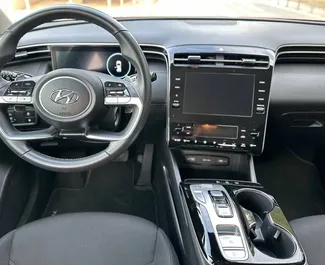 Hyundai Tucson 2021 搭载 Front drive 系统，在阿利坎特 可用。