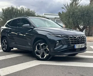 租赁 Hyundai Tucson 的正面视图，在阿利坎特, 西班牙 ✓ 汽车编号 #12321。✓ Automatic 变速箱 ✓ 0 评论。