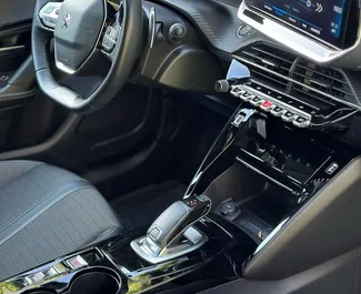 Peugeot 2008 2022 在 在 Rafailovici 可租赁，具有 unlimited 里程限制。