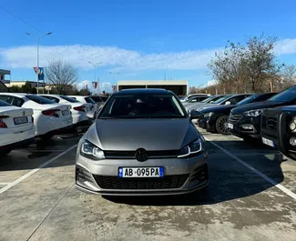 租赁 Volkswagen Golf 7 的正面视图，地拉那机场, 阿尔巴尼亚 ✓ 汽车编号 #11587。✓ Automatic 变速箱 ✓ 0 评论。