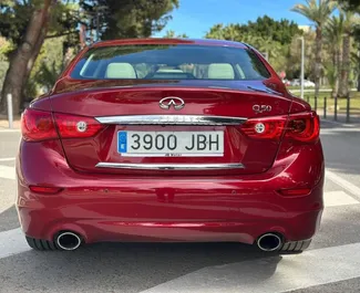 在 在西班牙 租赁 Infiniti Q50 2019 汽车，特点包括 ✓ 使用 Petrol 燃料和  马力 ➤ 起价 45 EUR 每天。