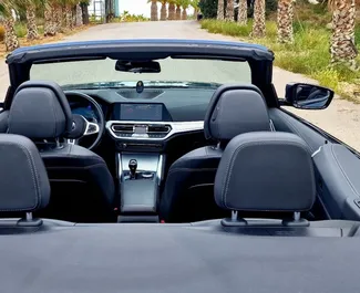 BMW 420d Cabrio 2023 在 在阿利坎特 可租赁，具有 200 km/day 里程限制。