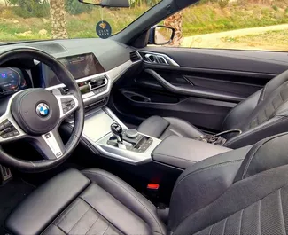 BMW 420d Cabrio 内饰，在西班牙 出租。一辆优秀的 4 座位车，配备 Automatic 变速箱。