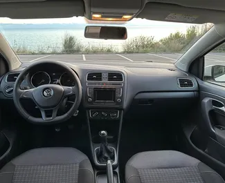Volkswagen Polo 2018 在 在 Rafailovici 可租赁，具有 unlimited 里程限制。