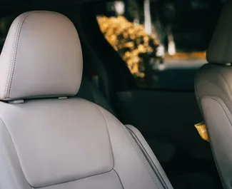 Toyota Sienna 2018 的 Petrol 3.5L 发动机，在 在塔什干 出租。