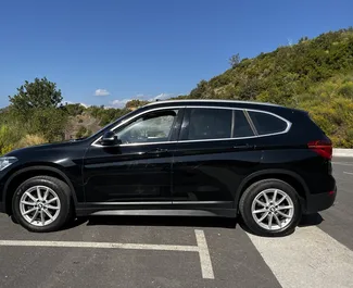 BMW X1 2020 搭载 Front drive 系统，在 Rafailovici 可用。