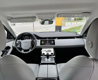 租车 Land Rover Range Rover Evoque #13133 Automatic 在 在巴塞罗那，配备 2.0L 发动机 ➤ 来自 谢尔盖 在西班牙。