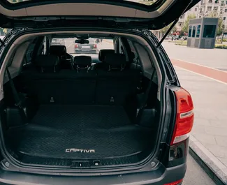Chevrolet Captiva 2018 在 在塔什干 可租赁，具有 200 km/day 里程限制。
