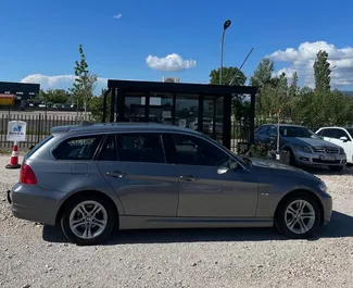 BMW 3-series Compact 2011 在 地拉那机场 可租赁，具有 unlimited 里程限制。