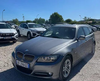 BMW 3-series Compact 内饰，在阿尔巴尼亚 出租。一辆优秀的 5 座位车，配备 Automatic 变速箱。