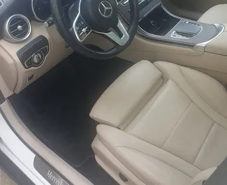 Mercedes-Benz GLC300 租赁。在 在阿塞拜疆 出租的 舒适性, 高级, 交叉 汽车 ✓ Deposit of 500 AZN ✓ 提供 TPL, CDW, SCDW, FDW, Theft 保险选项。