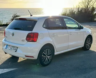 Volkswagen Polo 2018 的 Petrol 1.2L 发动机，在 在 Rafailovici 出租。