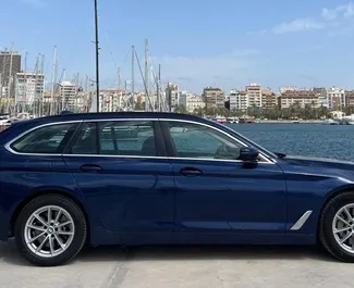 BMW 530d 2017 在 在阿利坎特 可租赁，具有 250 km/day 里程限制。