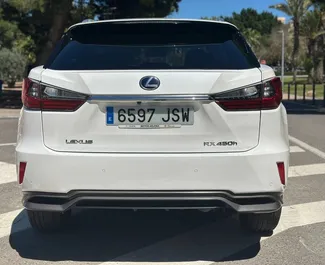 Lexus RX 300 2017 在 在阿利坎特 可租赁，具有 250 km/day 里程限制。