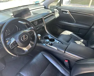 Lexus RX 300 内饰，在西班牙 出租。一辆优秀的 5 座位车，配备 Automatic 变速箱。