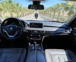 租车 BMW X5 #13566 Automatic 在 在阿利坎特，配备 2.0L 发动机 ➤ 来自 叶夫赫尼娅 在西班牙。