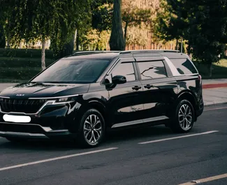 租赁 Kia Carnival 的正面视图，在塔什干, 乌兹别克斯坦 ✓ 汽车编号 #13551。✓ Automatic 变速箱 ✓ 0 评论。