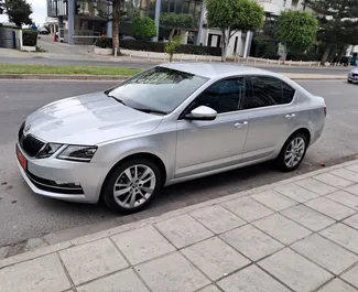 Skoda Octavia 2021 搭载 Front drive 系统，在利马索尔 可用。