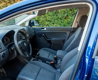 Volkswagen Golf Plus 2005 在 在都拉斯 可租赁，具有 unlimited 里程限制。