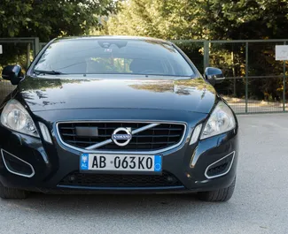 租车 Volvo V60 #7290 Manual 在 在都拉斯，配备 2.0L 发动机 ➤ 来自 Erald 在阿尔巴尼亚。