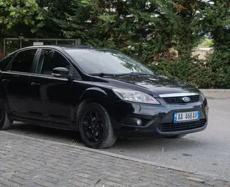 Ford Focus 2011 的 Petrol 1.4L 发动机，在 在都拉斯 出租。