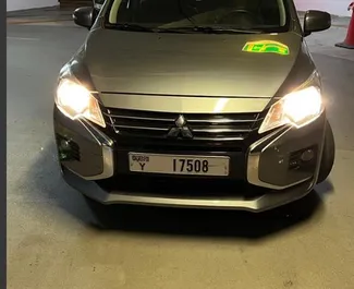 在 阿联酋 租赁 Mitsubishi Attrage 2023 汽车，特点包括 ✓ 使用 Petrol 燃料和 76 马力 ➤ 起价 72 AED 每天。