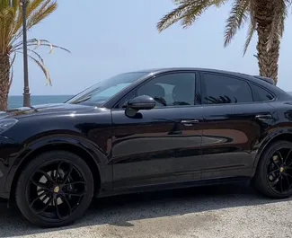 租赁 Porsche Cayenne 的正面视图，在阿利坎特, 西班牙 ✓ 汽车编号 #13642。✓ Automatic 变速箱 ✓ 0 评论。