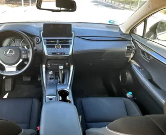 Lexus NX 租赁。在 在西班牙 出租的 舒适性, 高级, 交叉 汽车 ✓ Deposit of 1000 EUR ✓ 提供 TPL 保险选项。