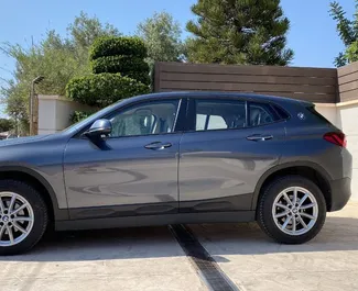 租赁 BMW X2 的正面视图，在阿利坎特, 西班牙 ✓ 汽车编号 #14095。✓ Automatic 变速箱 ✓ 0 评论。