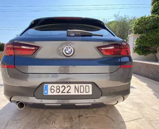 BMW X2 2021 在 在阿利坎特 可租赁，具有 200 km/day 里程限制。
