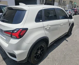 Mitsubishi ASX 2023 的 Petrol 2.0L 发动机，在 在迪拜 出租。