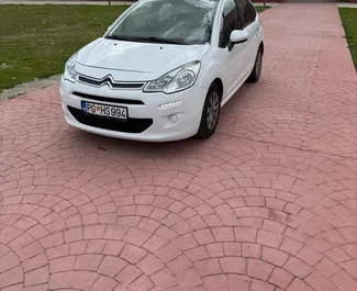 Citroen C3 租赁。在 在黑山 出租的 经济, 舒适性, 交叉 汽车 ✓ Without Deposit ✓ 提供 TPL, Abroad, No Deposit 保险选项。