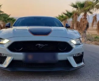 在 在西班牙 租赁 Ford Mustang Coupe 2023 汽车，特点包括 ✓ 使用 Petrol 燃料和  马力 ➤ 起价 250 EUR 每天。