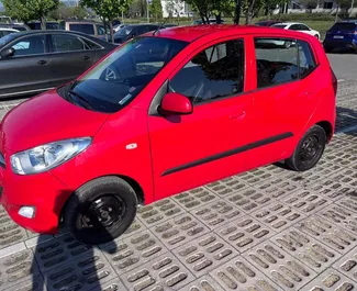 Hyundai i10 租赁。在 在保加利亚 出租的 经济 汽车 ✓ Deposit of 100 EUR ✓ 提供 TPL, CDW, SCDW, FDW, Theft, Abroad, Young, No Deposit 保险选项。