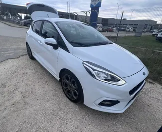 租赁 Ford Fiesta 的正面视图，在布尔加斯, 保加利亚 ✓ 汽车编号 #1641。✓ Automatic 变速箱 ✓ 0 评论。