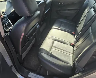 Renault Koleos 租赁。在 在保加利亚 出租的 舒适性, 交叉 汽车 ✓ Deposit of 100 EUR ✓ 提供 TPL, CDW, SCDW, FDW, Theft, Abroad, Young, No Deposit 保险选项。