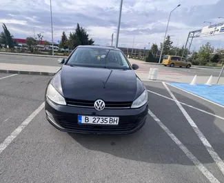 租赁 Volkswagen Golf 7 的正面视图，在布尔加斯, 保加利亚 ✓ 汽车编号 #1646。✓ Automatic 变速箱 ✓ 0 评论。